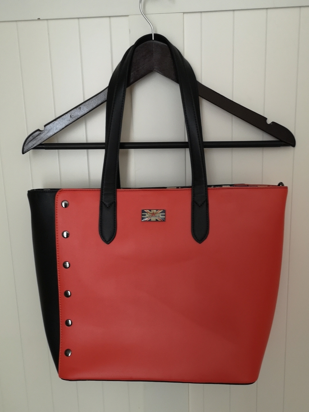 Gorgeous NWOT London Jones Purse Laptop Bag Shoulder Strap Orange Black